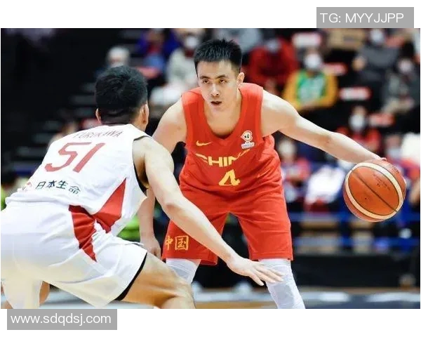 世界杯预选赛分析：北京篮球队展现出色团队协作能力与战术配合